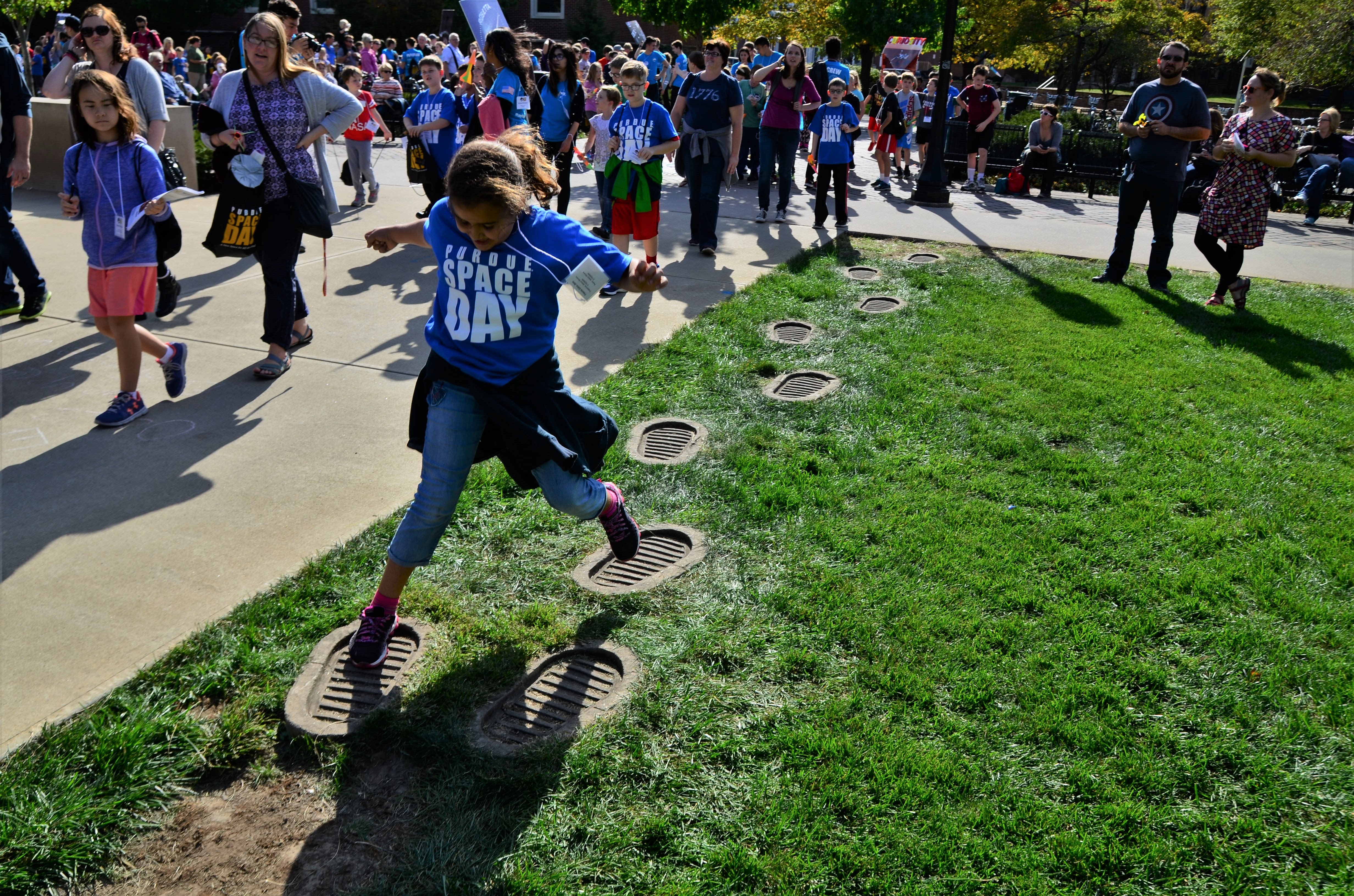Children enjoy Purdue Space Day